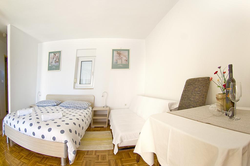 Apartments Tomato 1 Новиград Экстерьер фото