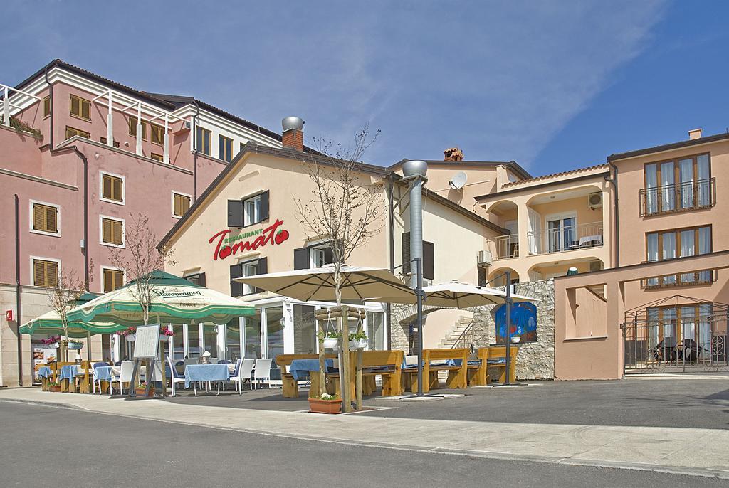 Apartments Tomato 1 Новиград Экстерьер фото