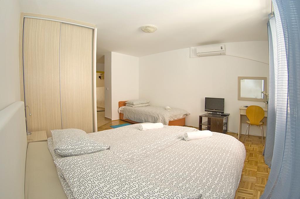 Apartments Tomato 1 Новиград Экстерьер фото